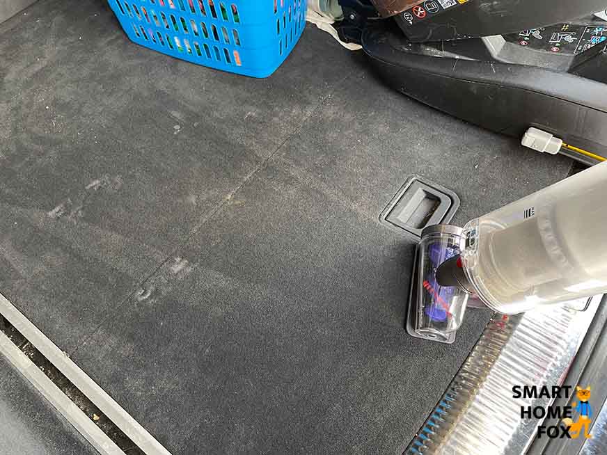 Dyson V15 und V11 im Autotest